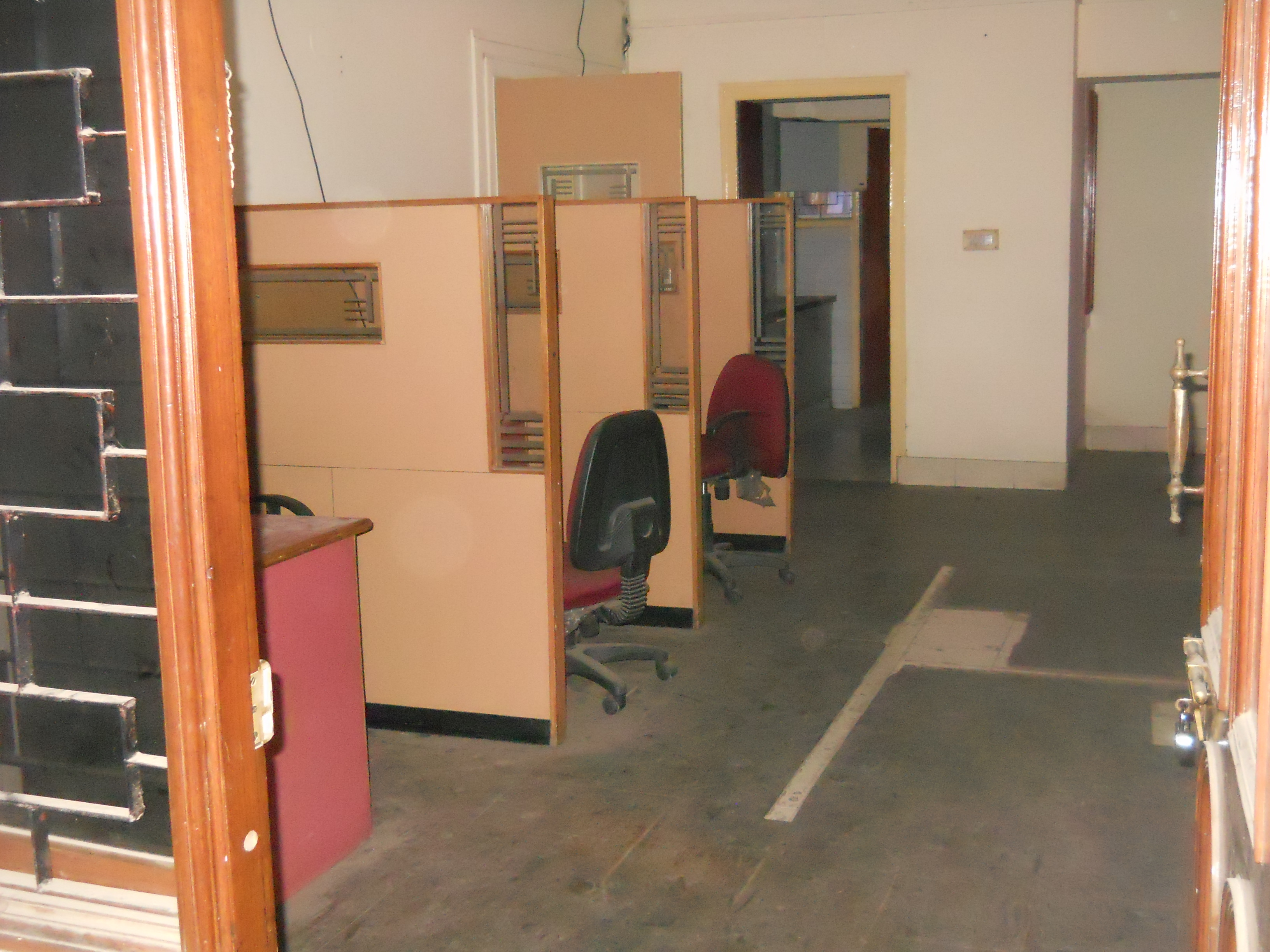 Park Road : Exclusive fully furnished office for rent